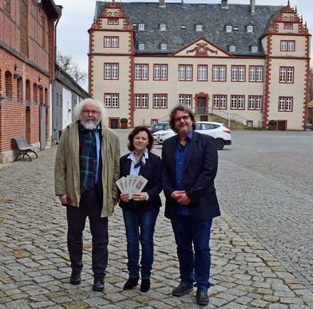 von links: Dr. Jörg Leuschner vom Geschichtsverein, Sigrid Lux vom Förderverein Burg Lichtenberg, Hartmut Schölch (Fachdienst Kultur der Stadt Salzgitter).