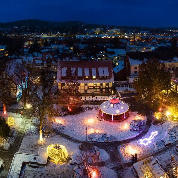 Der Rosengarten im Lichterzauber 2023.