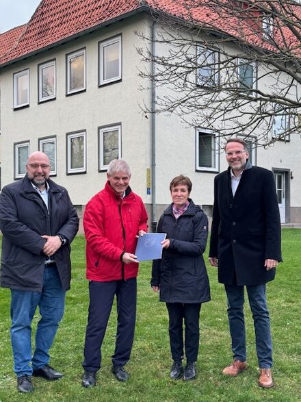 Von links: Erster Stadt Eric Neiseke, Oberbürgermeister Frank Klingebiel, Dezernatsleiterin Astrid Paus und Stadtbaurat Michael Tacke.