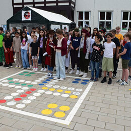 Die Schülerinnen und Schüler der Grundschule Steterburg stimmten musikalisch auf die Eröffnung ein.