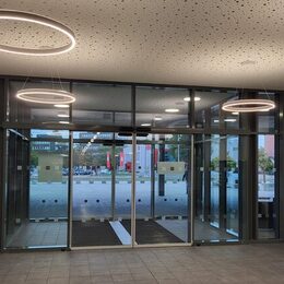 Bild der Innenansicht des neuen Eingangs