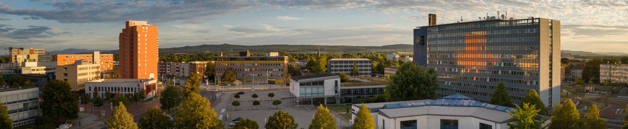 Luftbild von Salzgitter-Lebenstedt mit Rathaus