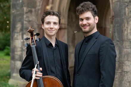 Constantin Heise (Violoncello) und Jonas Haffner (Klavier) präsentieren ihr Programm "Verwandlungen".