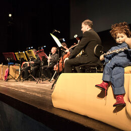 Timmy kommt mit seiner Querflöte nach Salzgitter.